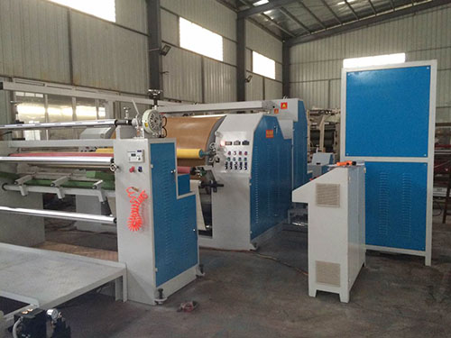 TUP透氣膜復(fù)合機(jī)